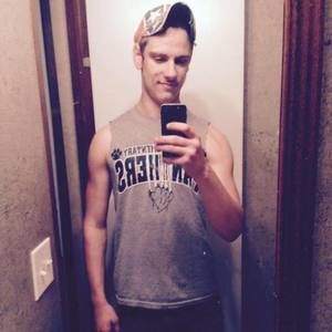 Meet your Posher, Dustin